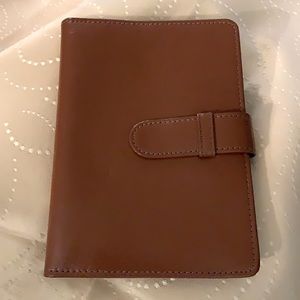 RAIKA❤️ARTISTRY IN LEATHER PHOTO WALLET USA🇺🇸